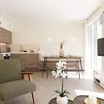 Martinez Area Superb 1 Bed W Xxl Terrace
